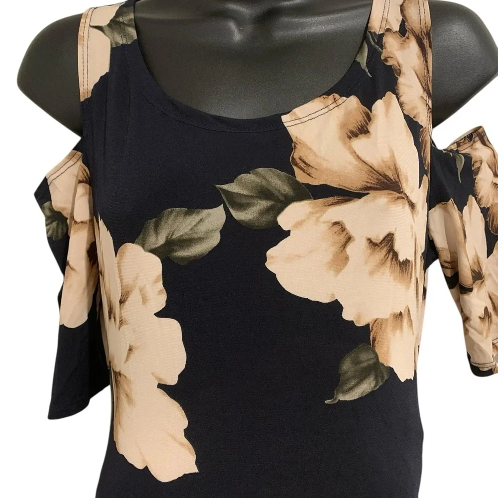 Maternity Maxi Dress Black & Cream Floral Off Shoulder Flutter Sleeve - Picture 4 of 5